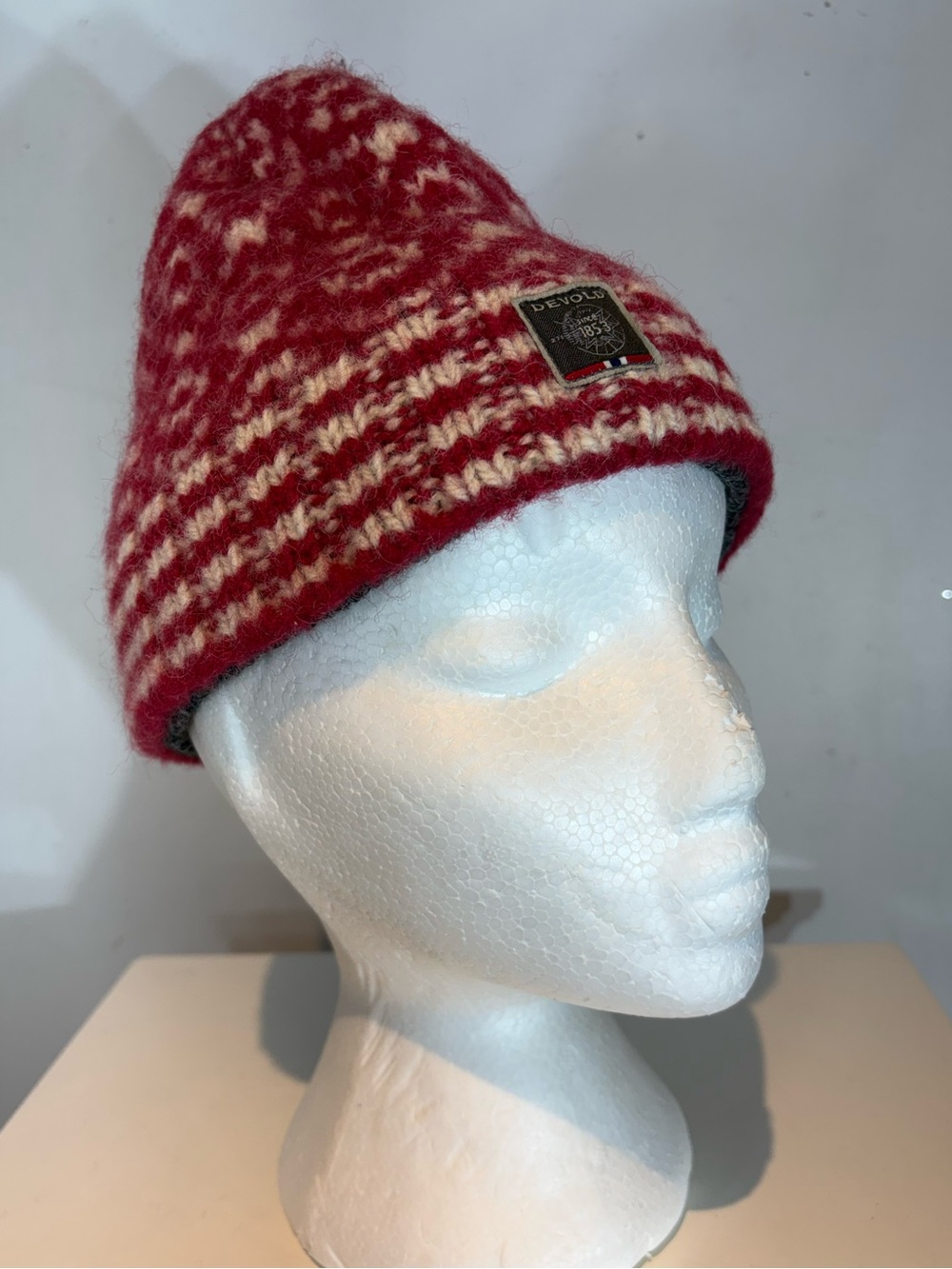 Devold Svalbard Wool Beanie Red Cream Norwegian Pattern Size medium